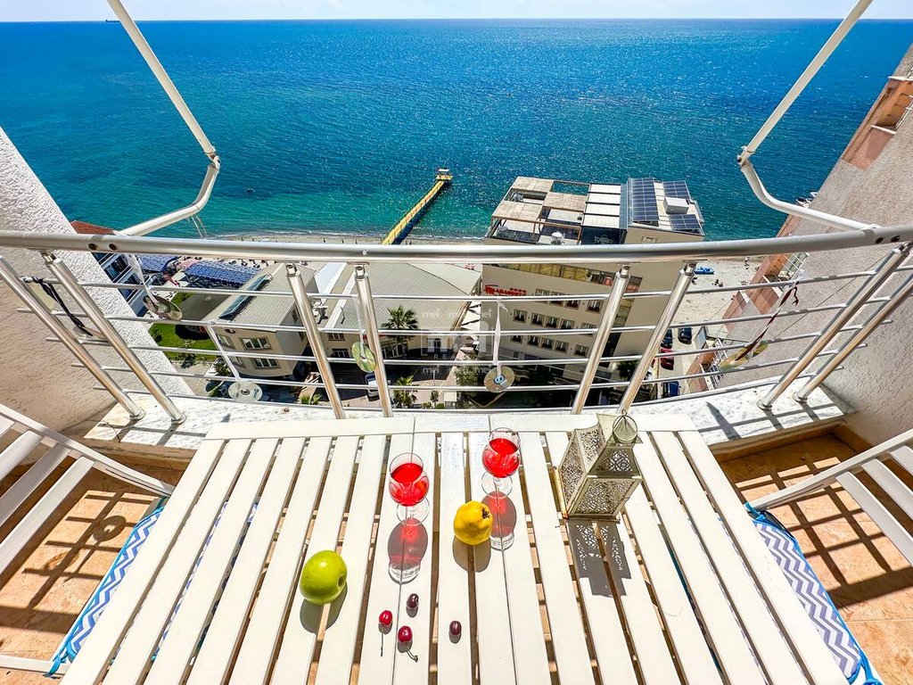 JEPET ME QIRA DITORE APARTAMENT  2+1 NE  VOLLGA ME PAMJE NGA DETI !