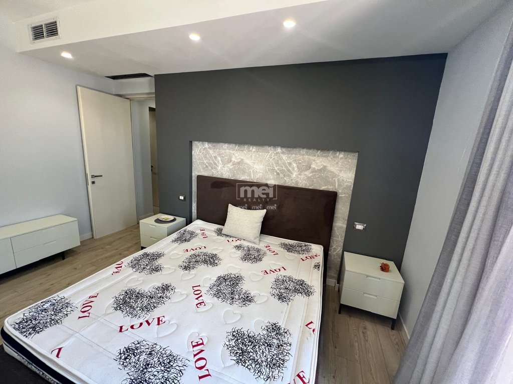 JEPET ME QIRA SUPER APARTAMENT 2+1 TEK RRUGA E RE E PORTIT ME PAMJE NGA DETI! 13