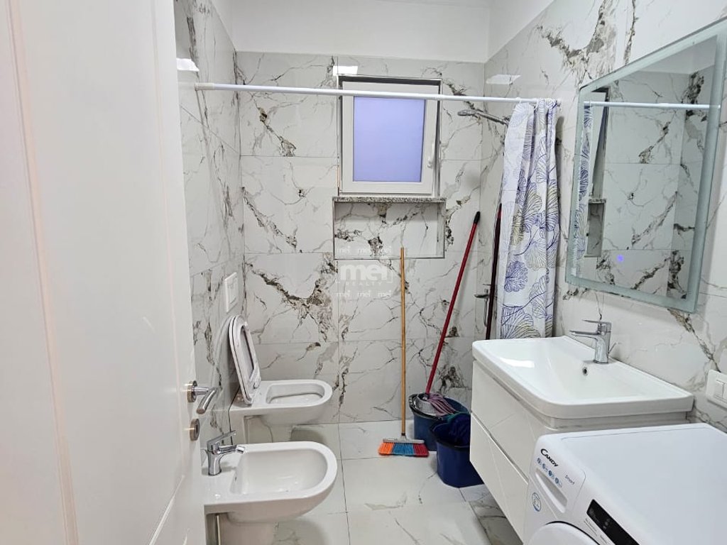 JEPET ME QIRA APARTAMENT  3+1+2 TEK TREGU FRUTA PERIMEVE!