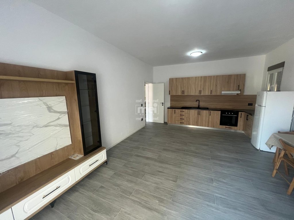 JEPET ME QIRA APARTAMENTI 2+1+2 TEK TREGU FRUTA PERIMEVE! 9