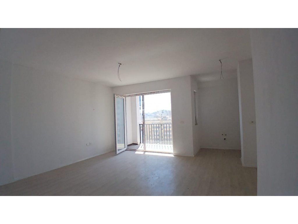 JEPET APARTAMENT ME QIRA 2+1+2 PRANE UKD 3