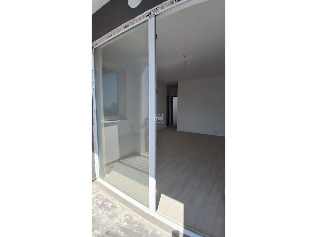 JEPET APARTAMENT ME QIRA 2+1+2 PRANE UKD 4