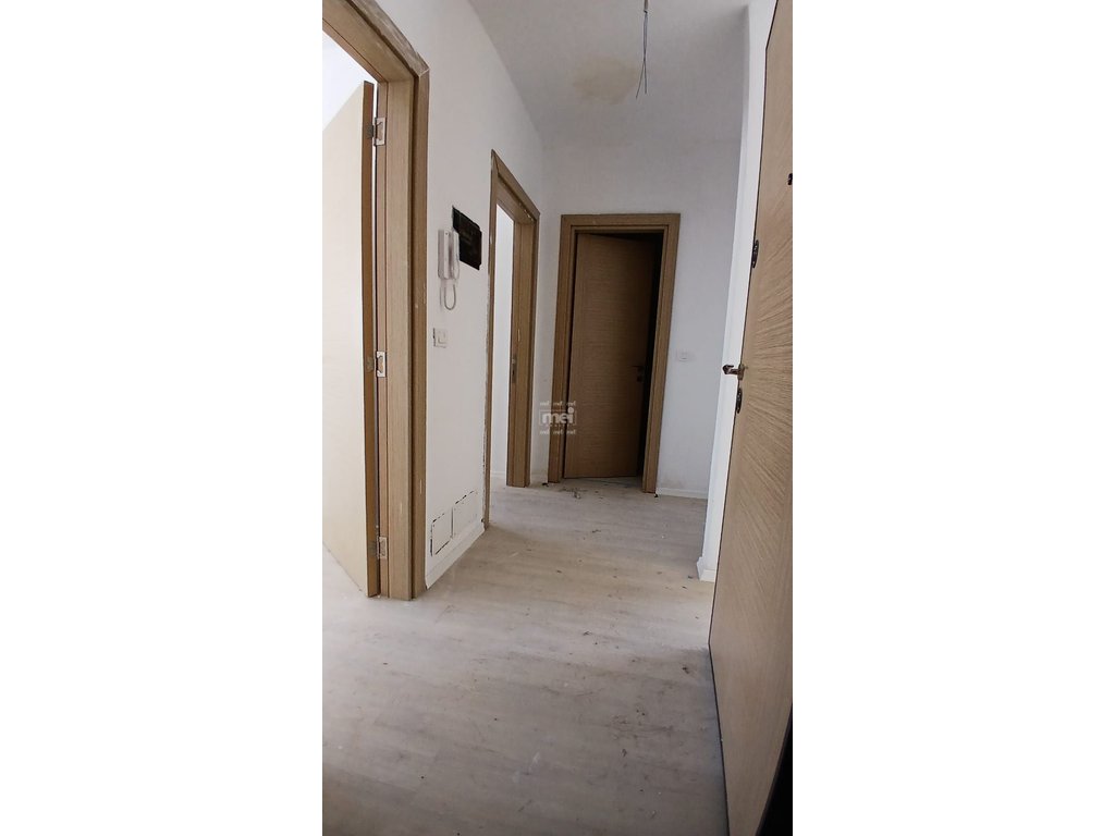 JEPET APARTAMENT ME QIRA 2+1+2 PRANE UKD 6