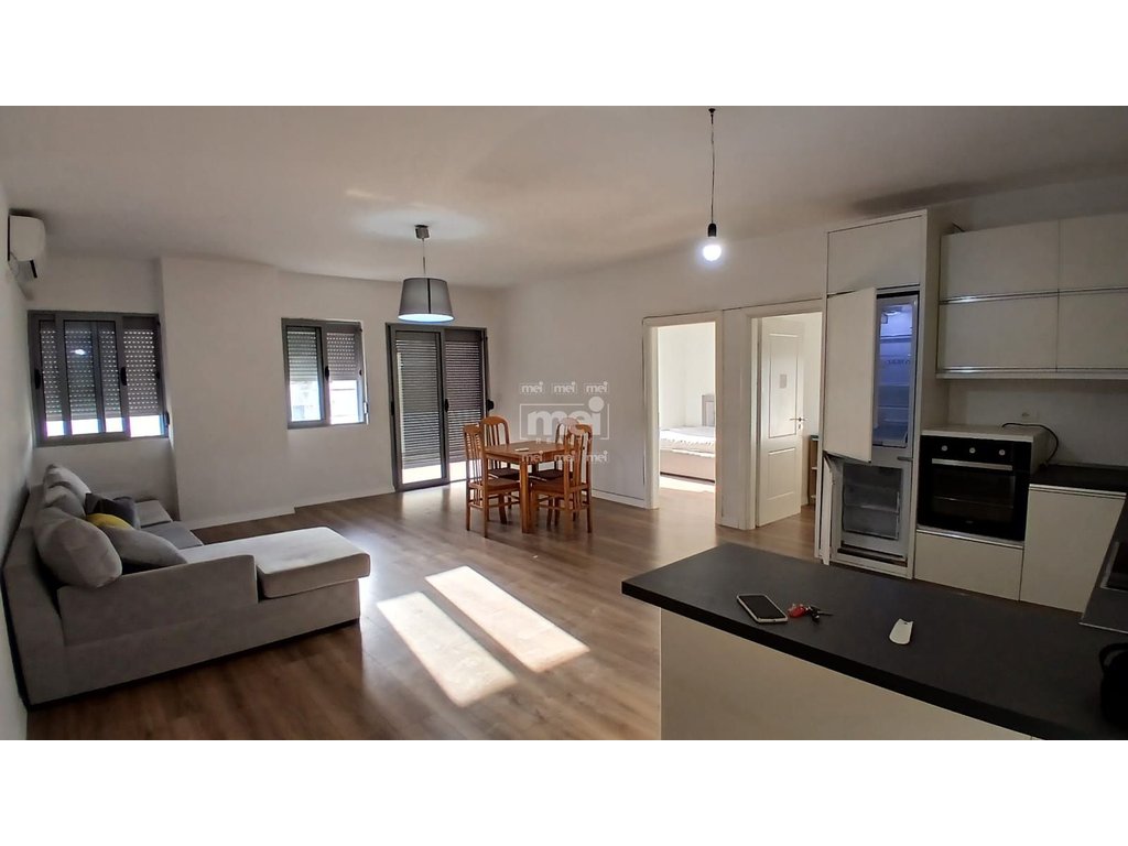 JEPET ME QIRA APARTAMENT 2+1 PRANE UKD, DURRES! 1