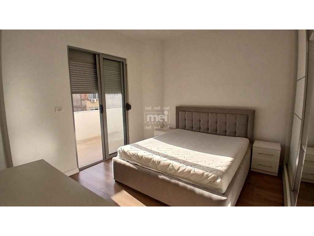 JEPET ME QIRA APARTAMENT 2+1 PRANE UKD, DURRES! 5