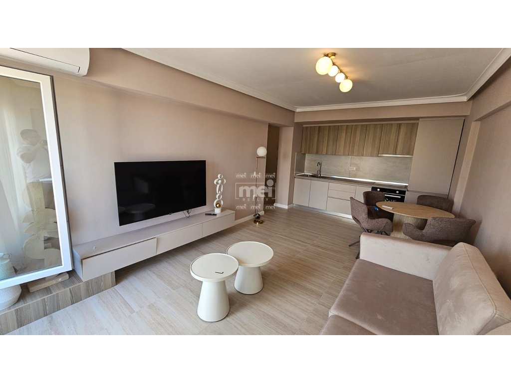JEPET ME QIRA APARTAMENT 2+1 NE BULEVARDIN EPIDAMN