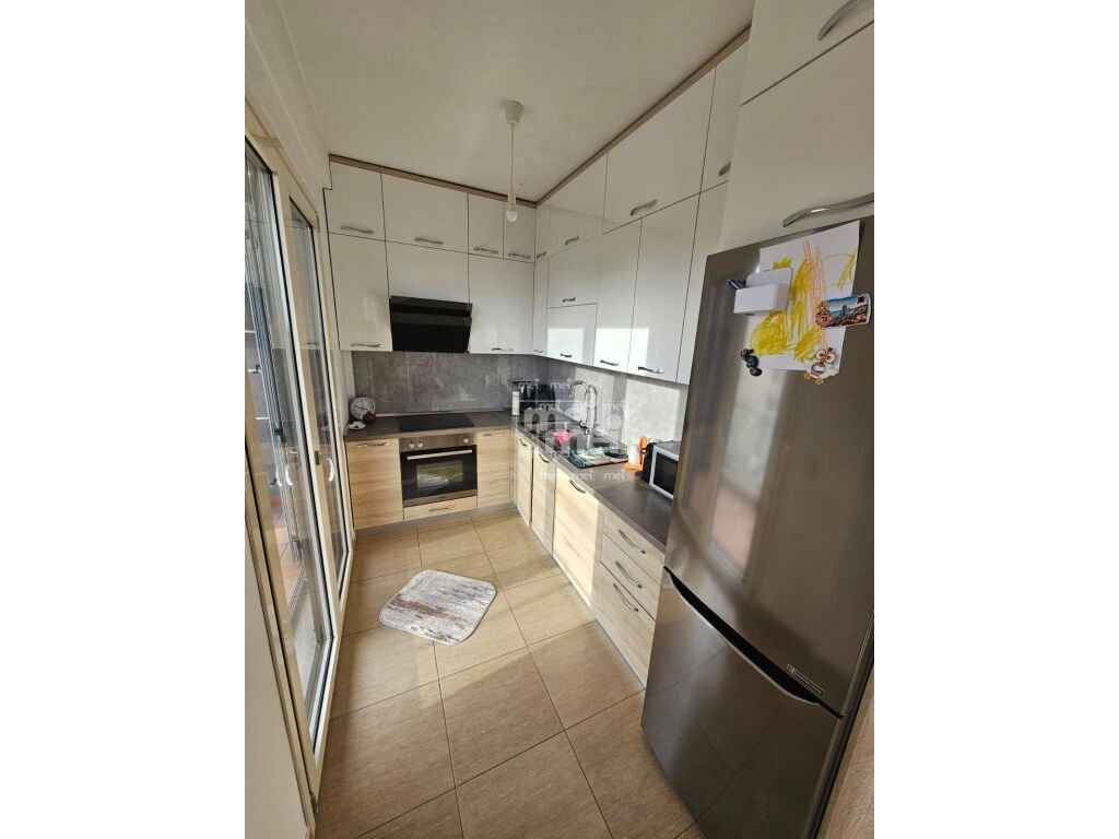 JEPET ME QIRA APARTAMENT 2+1+2 HYRJA E DURRESIT! 1