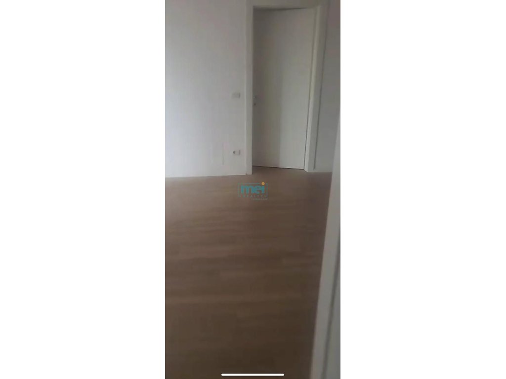 Jepet me Qera Super Apartament 2+1 te Rruga e Kavajes!