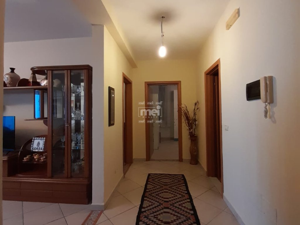 JEPET ME QIRA APARTAMENT 2+1 NE VOLLGA!