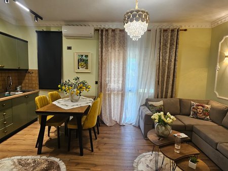 SHITET APARTAMENT 1+1 TEK MUZEUMI