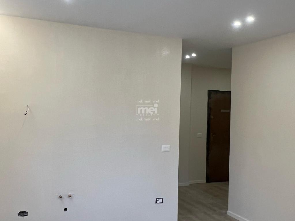 SHITET APARTAMENT 1+1 PRANE KOLOSEUT!