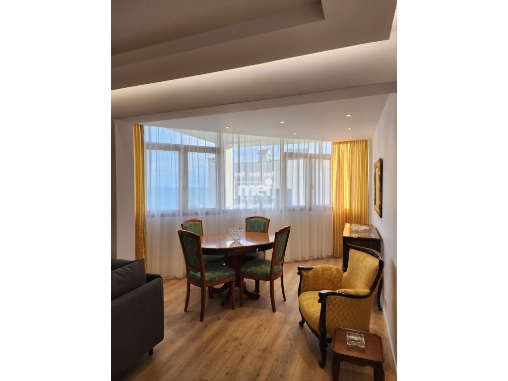 JEPET ME QIRA TRIPLEX ME PAMJE NGA DETI TEK VILA E ZOGUT! + 2 POSTE PARKIMI!