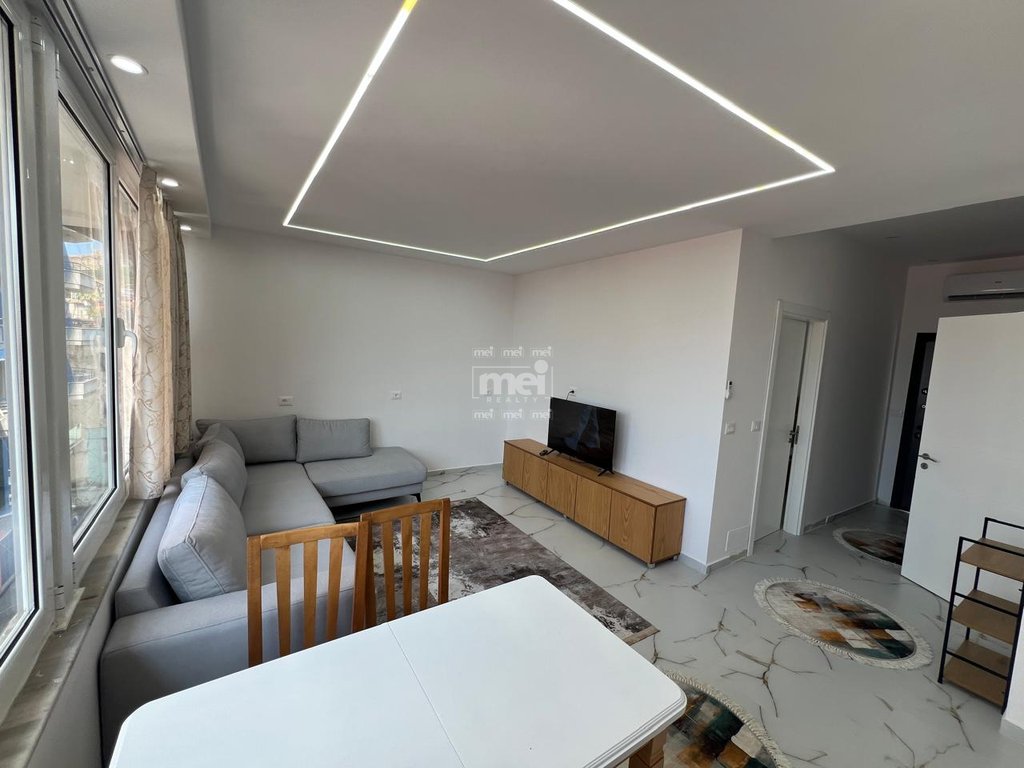 JEPET ME QIRA APARTAMENT 1+1 NE QENDER!