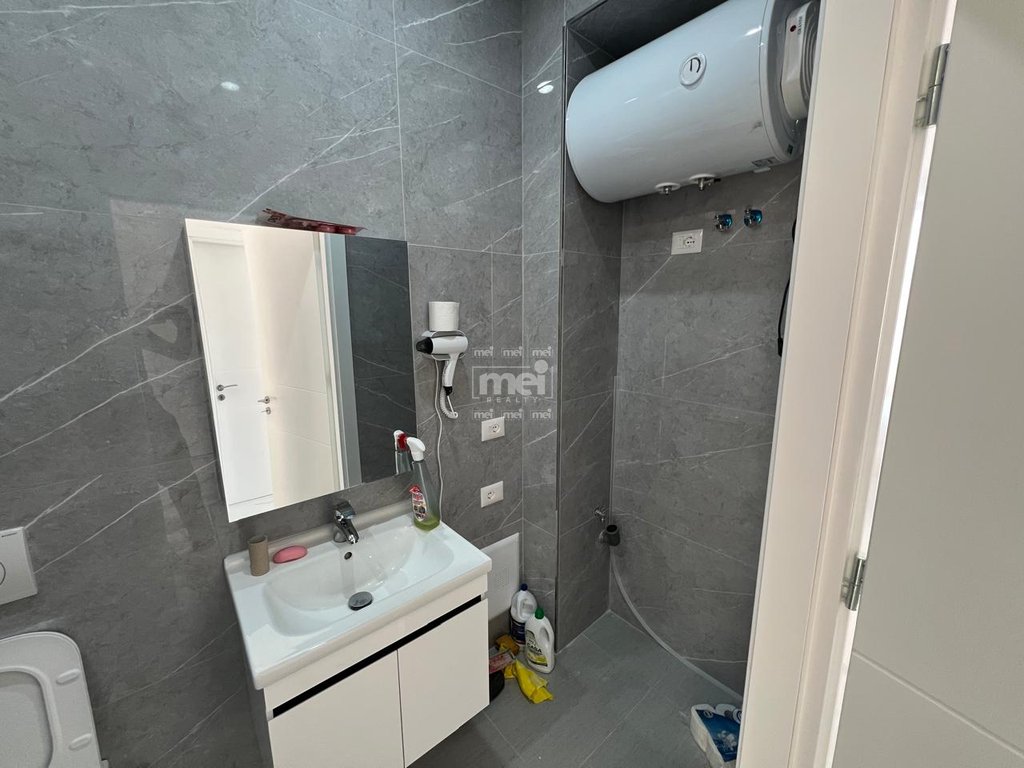 JEPET ME QIRA APARTAMENT 1+1 NE QENDER!