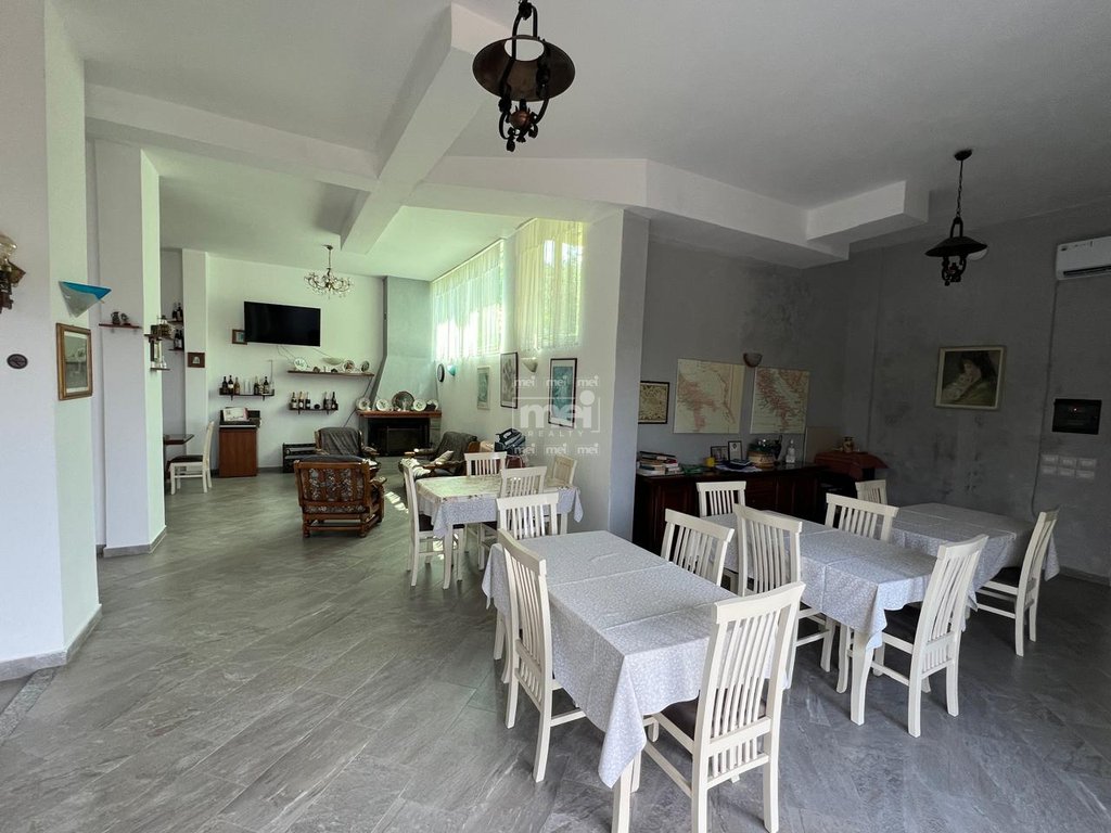 JEPET ME QIRA HOTEL + RESTORANT NE GOLEM!
