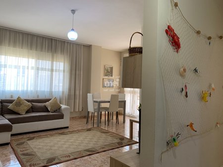 SHITET APARTAMENT 1+1 TEK  MALI ROBIT !