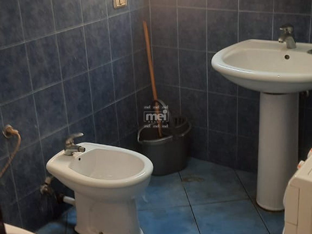 SHITET APARTAMENT 1+1 NE PLAZH !