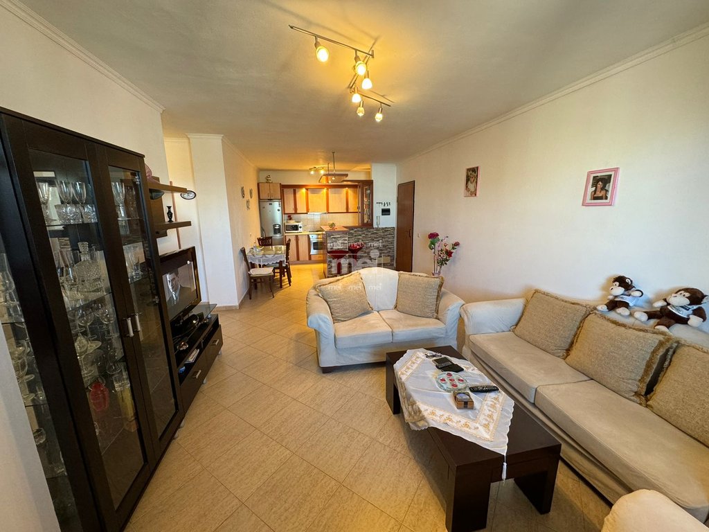 SHITET APARTAMENT 2+1+2 PRANE FLAG SHIP!