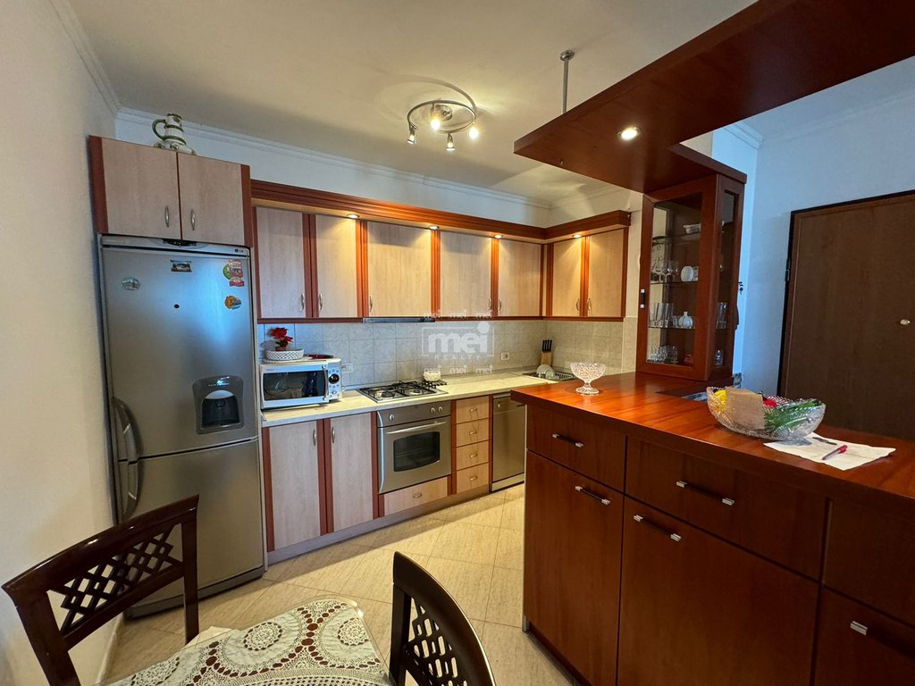 SHITET APARTAMENT 2+1+2 PRANE FLAG SHIP!