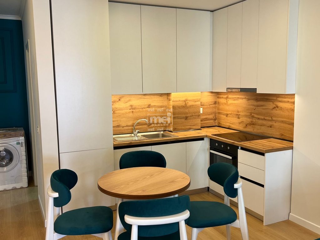 SHITET APARTAMENT 2+1+2 NE GOLEM