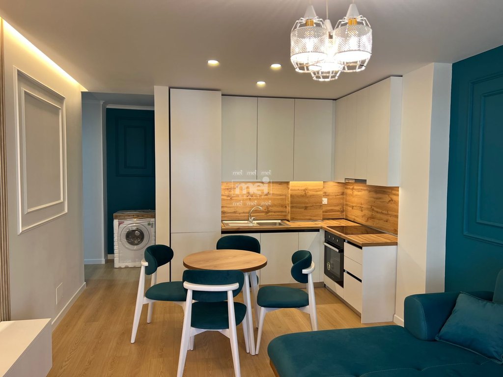 SHITET APARTAMENT 2+1+2 NE GOLEM