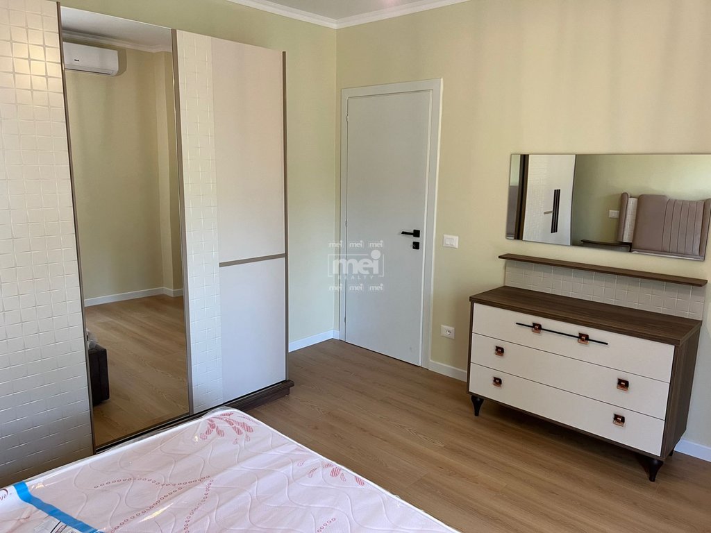 SHITET APARTAMENT 2+1+2 NE GOLEM