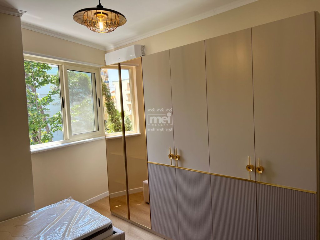 SHITET APARTAMENT 2+1+2 NE GOLEM
