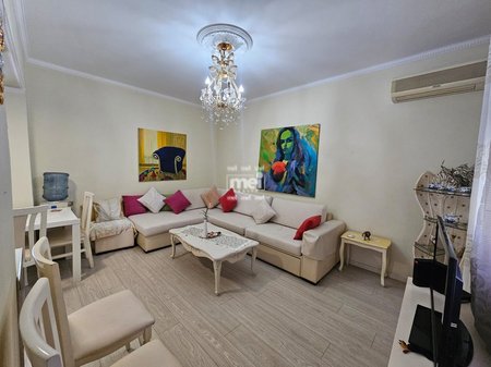 JEPET ME QIRA APARTAMENT 2+1 PRANE GJYKATES!