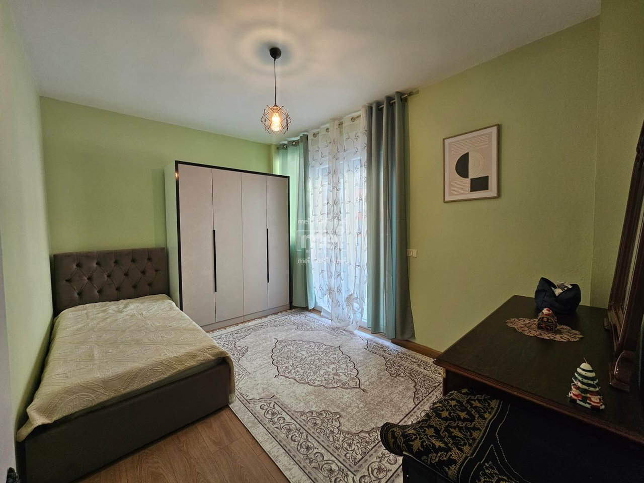 JEPET ME QIRA APARTAMENT 3+1+2 NE VOLLGA!
