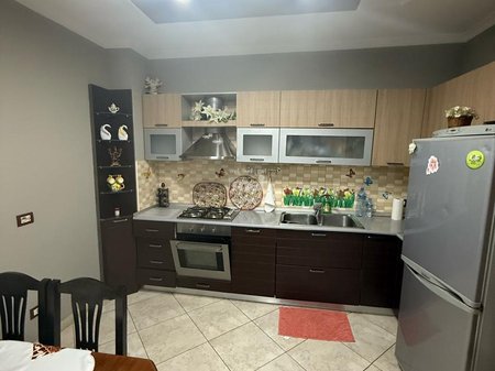 JEPET ME QIRA APARTAMENT 2+1+2 TEK GJYKATA!
