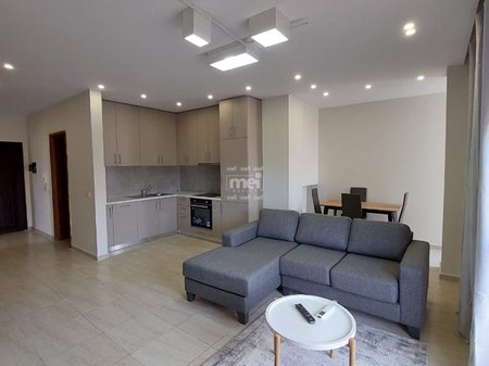 JEPET ME QIRA APARTAMENT 2+1 PRANE MUZEUMIT!