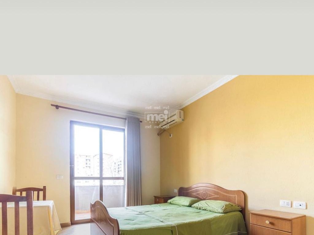 JEPET ME QIRA HOTEL NE PLAZH!