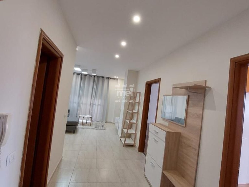 JEPET ME QIRA APARTAMENT 2+1 PRANE MUZEUMIT!