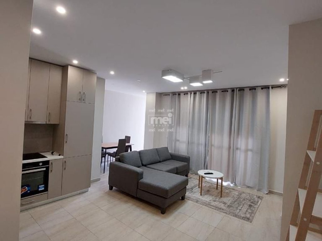 JEPET ME QIRA APARTAMENT 2+1 PRANE MUZEUMIT!