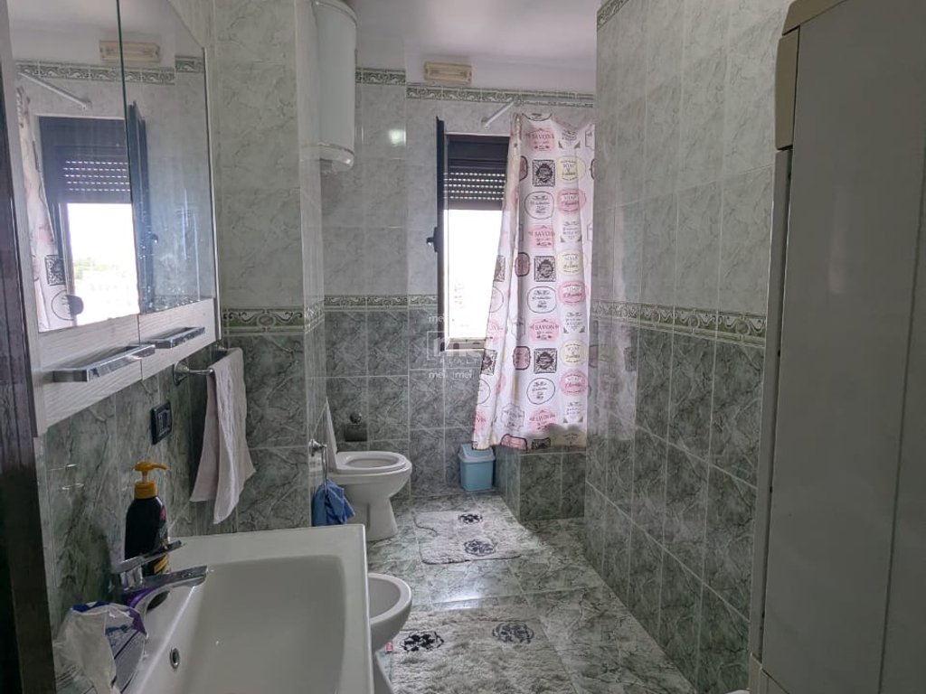 JEPET ME QIRA APARTAMENT 2+1 AFER FLAG SHIP!