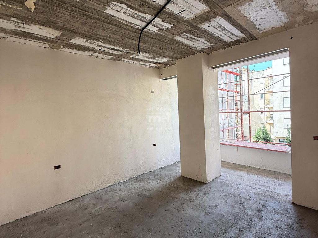 SHITET APARTAMENT  1+1 NE GOLEM !
