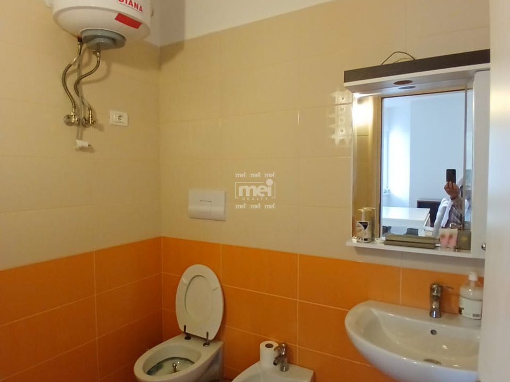 JEPET ME QIRA APARTAMENT 2+1+2 ME PAMJE DETI NE VOLLGA!