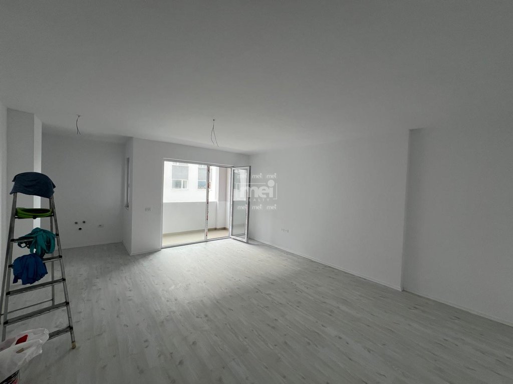 JEPET ME QIRA APARTAMENT 2+1+2 PRANE UKD PER ZYRE!