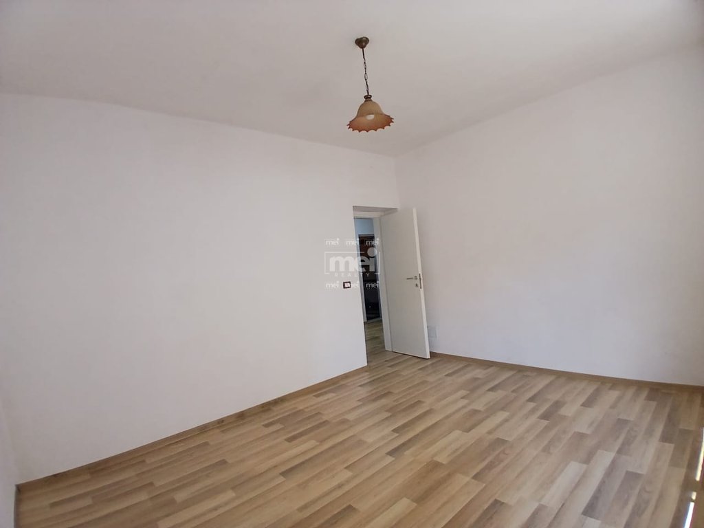 SHITET APARATMENT 2+1 PRANE KAZAZIT!