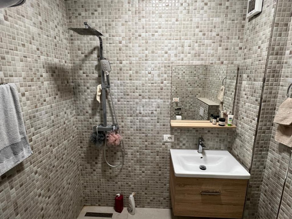 SHITET APARTAMENT 1+1 TE SHKEMBI KAVAJES!