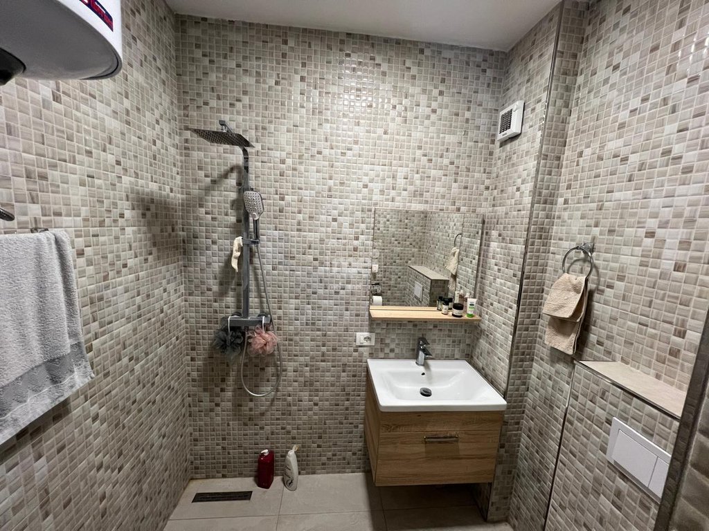 SHITET APARTAMENT 1+1 TE SHKEMBI KAVAJES!