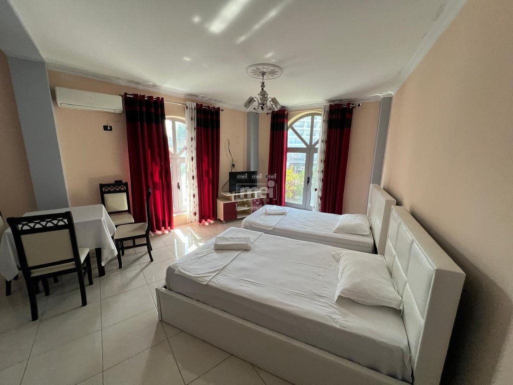 JEPET ME QIRA HOTEL NE GOLEM!