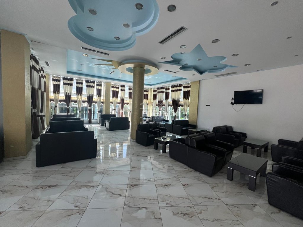 JEPET ME QIRA HOTEL NE GOLEM!