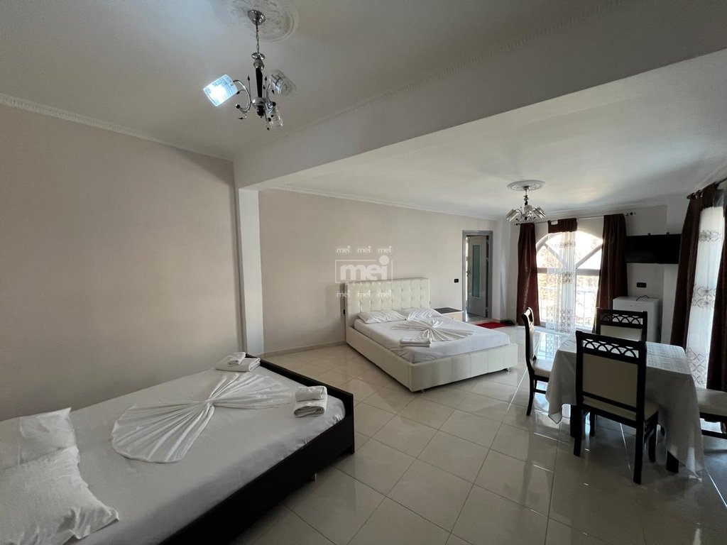 JEPET ME QIRA HOTEL NE GOLEM!