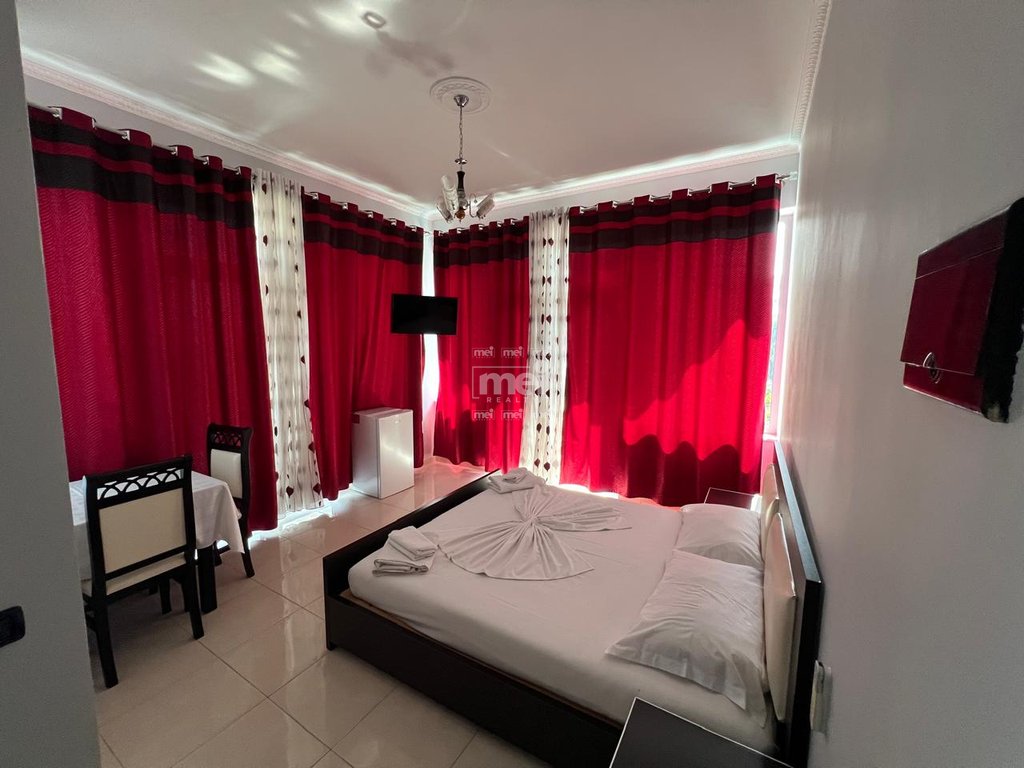 JEPET ME QIRA HOTEL NE GOLEM!
