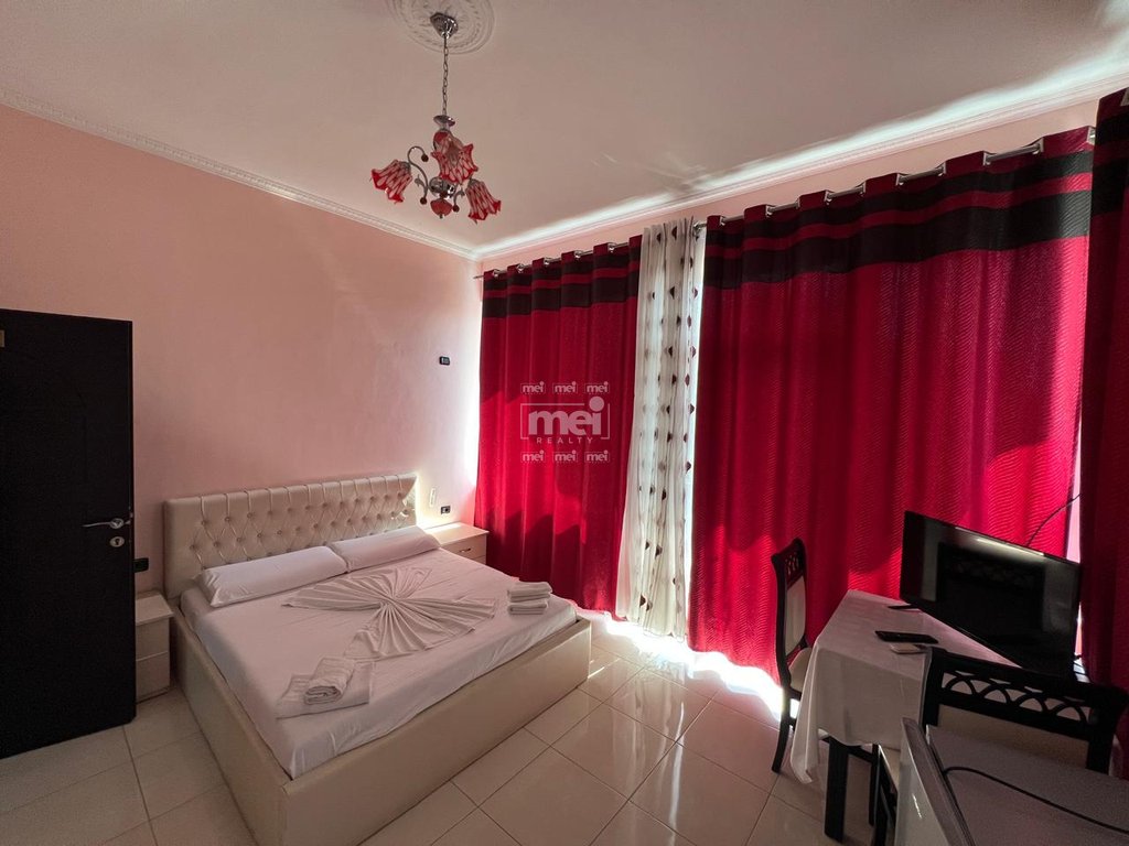 JEPET ME QIRA HOTEL NE GOLEM!