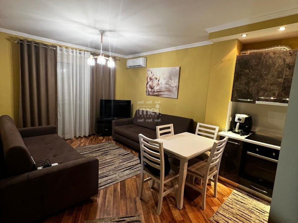 JEPET APARTAMENT ME QIRA 1+1 NE GOLEM!
