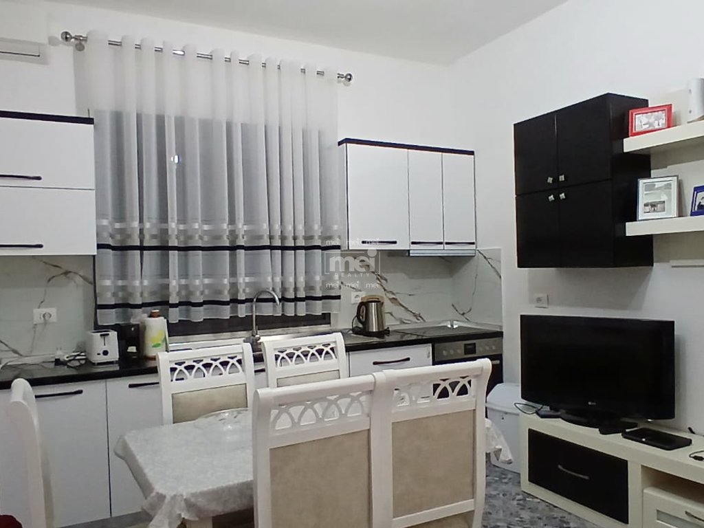 SHITET SHTEPI PRIVATE PRANE SPITALIT !