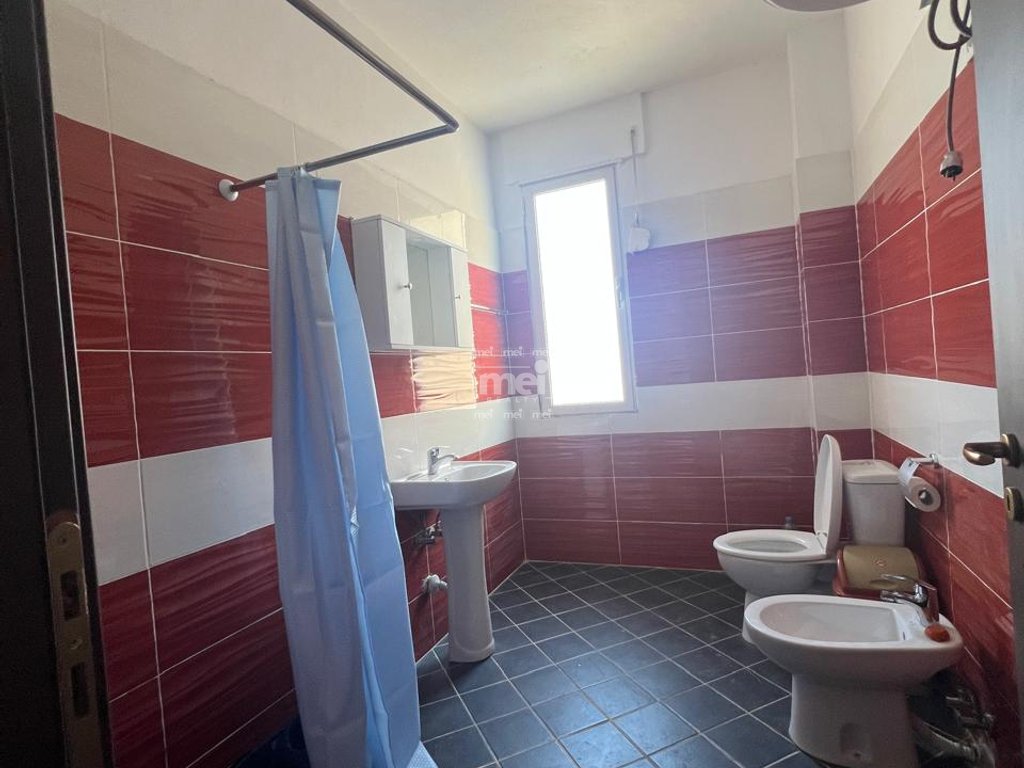 JEPET PER QIRA APARTAMENT 2+1+2 PRANE URES SE DAJLANIT!