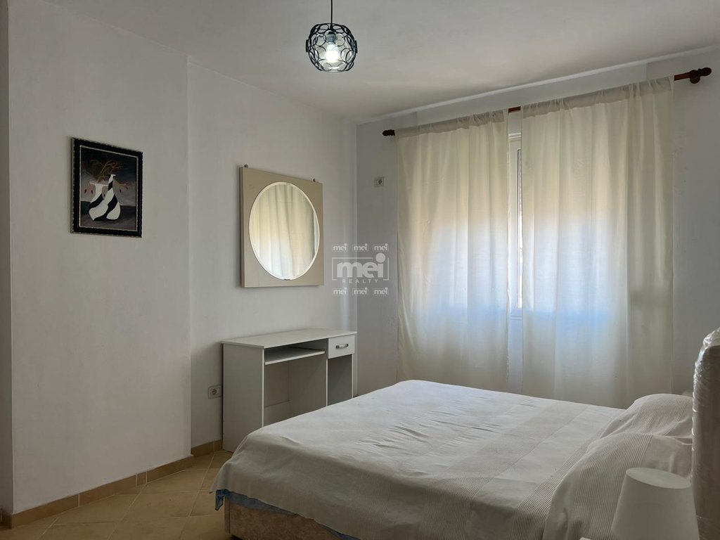 JEPET PER QIRA APARTAMENT 2+1+2 PRANE URES SE DAJLANIT!